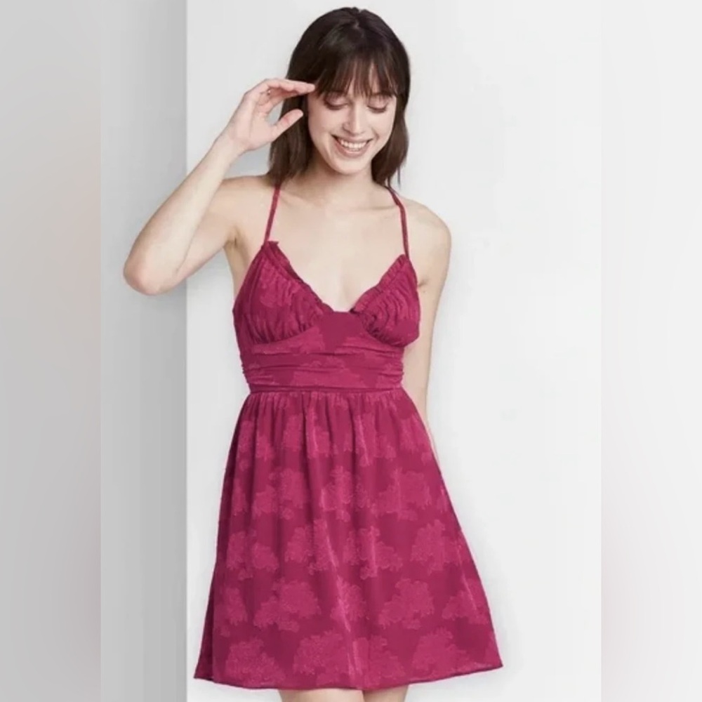 ⭐️pink open tied back dress with cloud decals